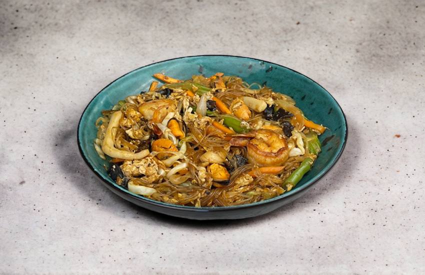 Прозрачная лапша  wok с морепродуктами